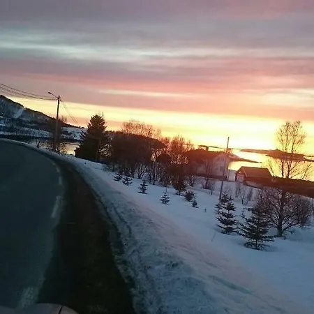 Appartamento Hus Retro Gryllefjord